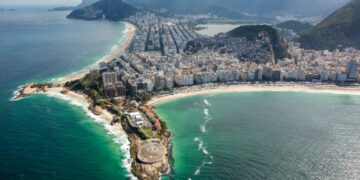 Apenas 1 praia brasileira no ranking das 50 melhores do mundo; veja qual é