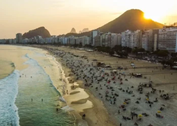 É o fim da praia de Copacabana e a praia de Ipanema no Rio de Janeiro? Entenda