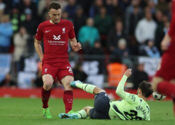 Atacante do Liverpool, Diego Jota, morre em acidente de carro