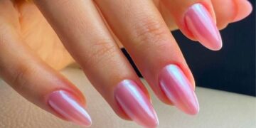 Nova tendência em 2025: o que são as unhas rose water?