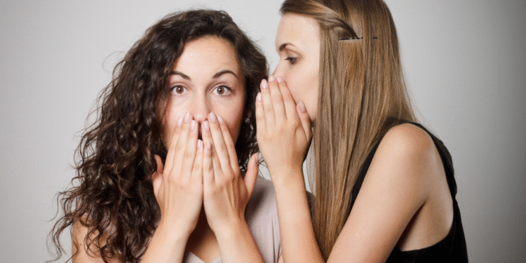 Gosta de fofoca? Estudo revela que fofocar pode melhorar saúde e qualidade de vida