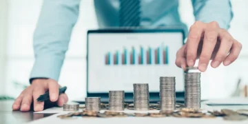 Descubra como fazer o seu dinheiro render mais com a inflação alta