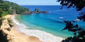 Melhor que o Caribe: veja qual é a praia brasileira que foi eleita a melhor do mundo