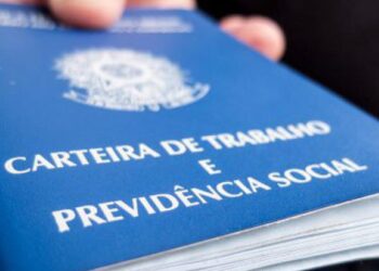 Quer jogar tudo pro alto e pedir demissão? Veja quais são os seus direitos antes