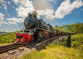 Já imaginou viajar de trem pelo Brasil? Veja 4 rotas no país