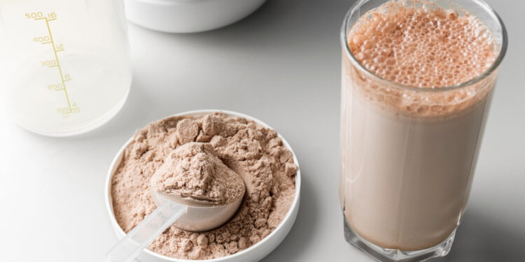 Depois dos suplementos alimentares, Anvisa cancela 4 marcas de Whey Protein