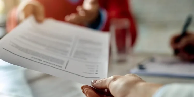 Lista com 5 dicas vai MUDAR o seu currículo e te fazer ser contratado entre mil opções