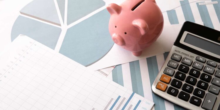 Não aguenta chegar ao fim do mês sem R$1 no bolso? Especialista dá dicas para sobreviver a mês longos