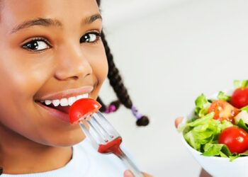Essa fruta tropical ajuda a prevenir infarto e problemas do coração; descubra qual é