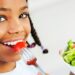 Essa fruta tropical ajuda a prevenir infarto e problemas do coração; descubra qual é