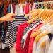 Depois dessa dica, você nunca mais vai usar cabide para pendurar suas roupas