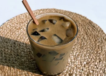 Adeus café? Esse chá japonês está conquistando os brasileiros; veja como preparar