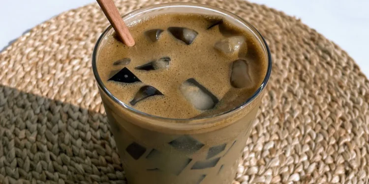 Adeus café? Esse chá japonês está conquistando os brasileiros; veja como preparar
