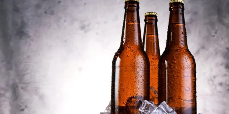 Essa dica vai te ajudar a gelar cerveja sem precisar do congelador