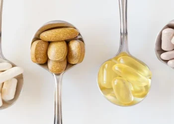 Mais uma canetada da Anvisa: agora, 2 suplementos alimentares foram proibidos