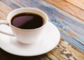 Especialistas revelam porque dá vontade de ir ao banheiro depois de tomar café; confira!