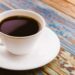 Especialistas revelam porque dá vontade de ir ao banheiro depois de tomar café; confira!