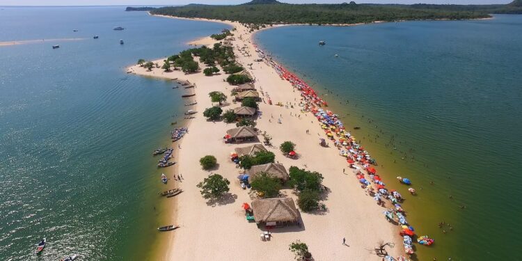 Essa cidade é conhecida como "Caribe amazônico"; veja o motivo!