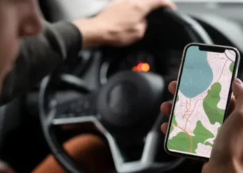 Reforma tributária oferece benefícios do INSS a motoristas de app, taxistas e motoboy; entenda!