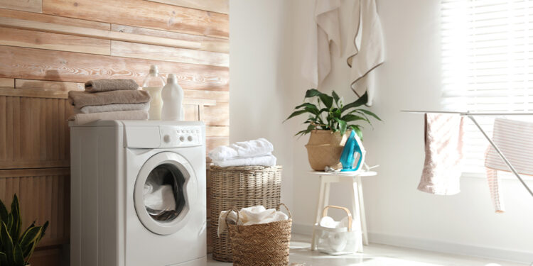 Saco de plástico na maquina de lavar? Especialista explica para que serve; confira!