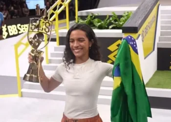Rayssa Leal conquista título de campeã mundial do Skate pela 4ª vez; veja quanto ela recebeu